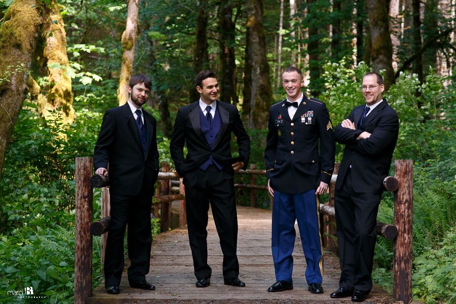 Corvallis wedding phtoography - Beazell Forest