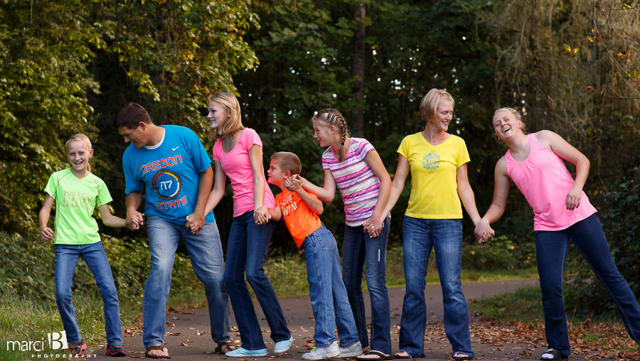 Displaying photos - Corvallis family photography