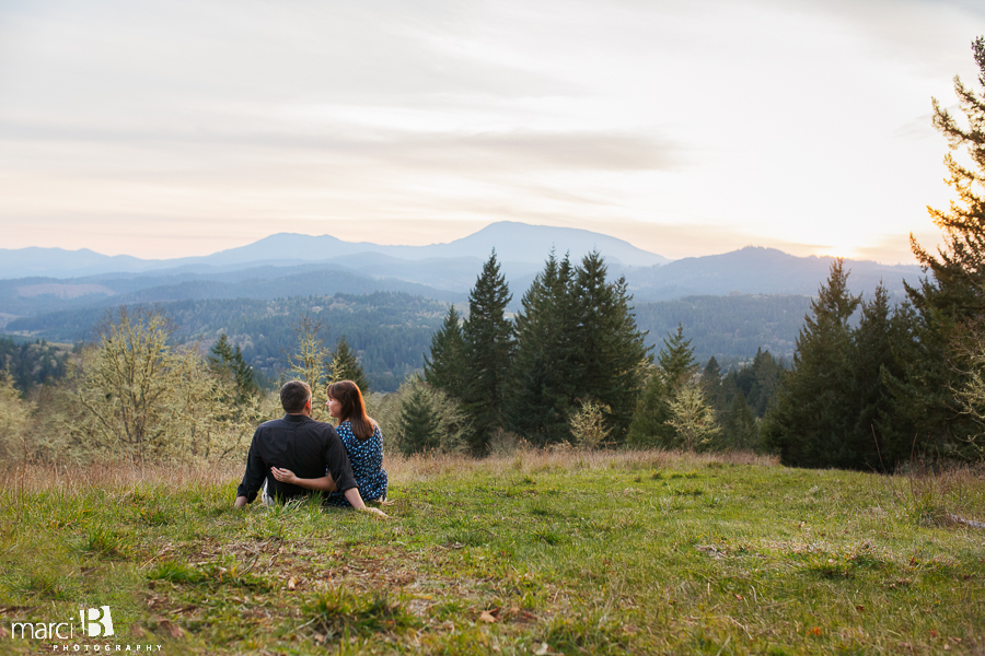 Corvallis engagement photography - Fitton Green