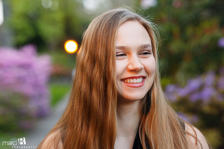 Portrait photographer - Oregon State University - spring - senior girl