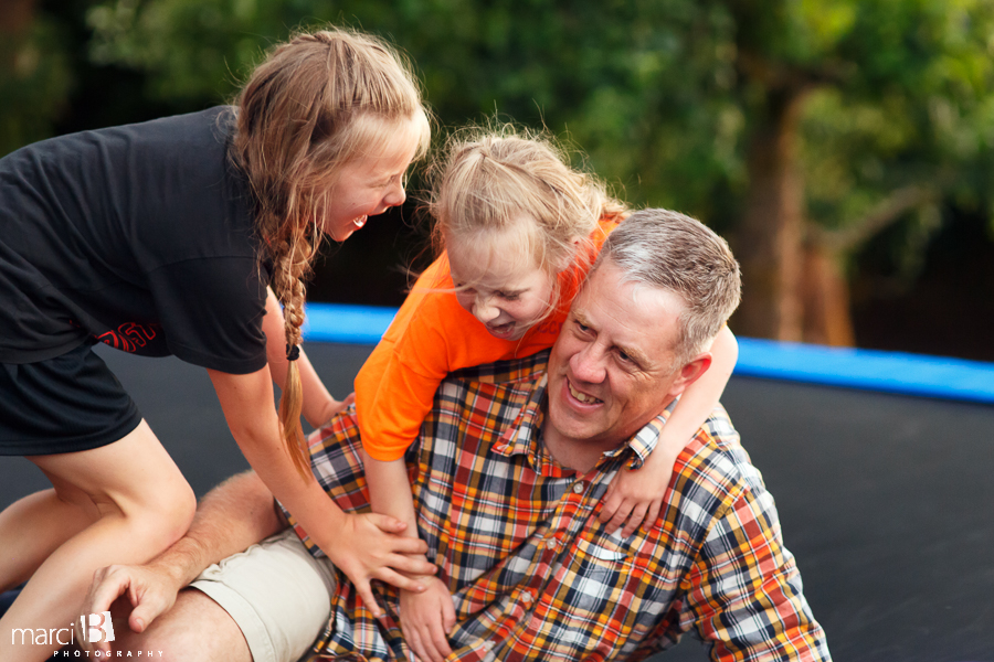 Family photography - dad and daughters