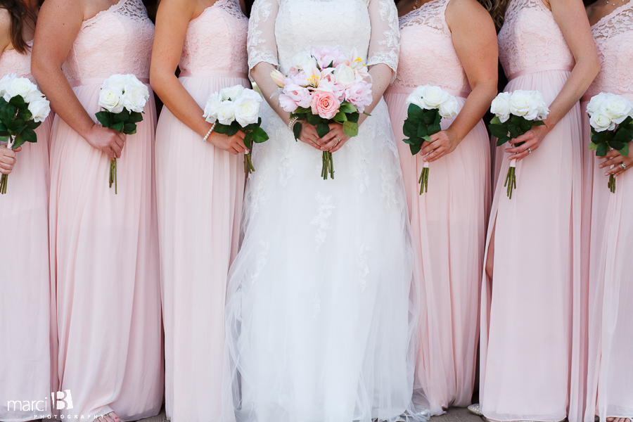 Bride and bridesmaids - bouquets