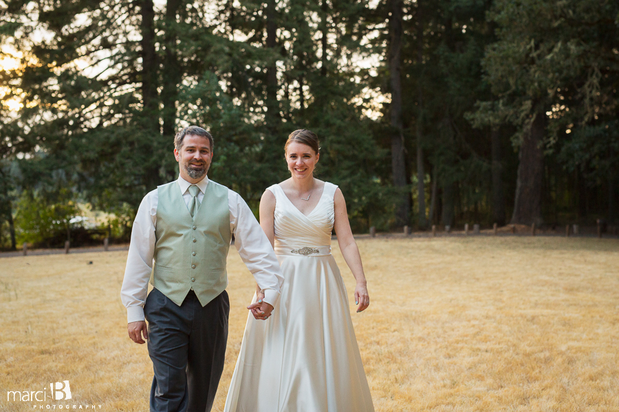 Wedding photos - Corvallis - Bellfountain Park 