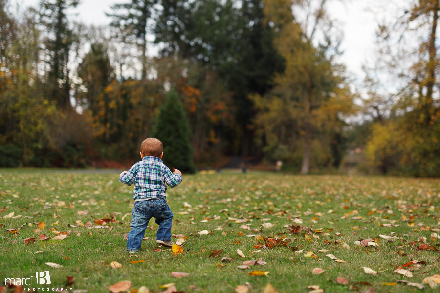children's photographer - fall - one year old photos