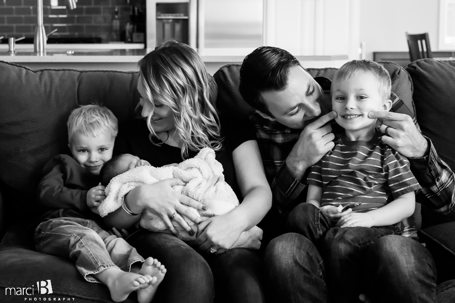 family of boys - baby brother - newborn pictures