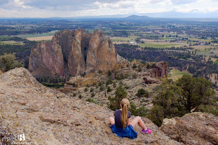 Lifestyle photography - girl at Smith Rock State Park - Misery Ridge