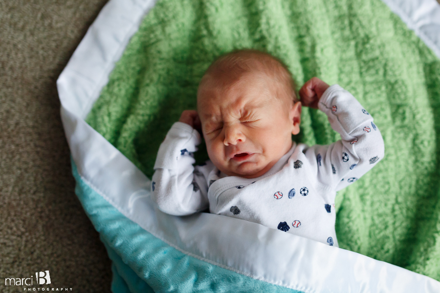 Corvallis newborn photography - newborn baby pictures