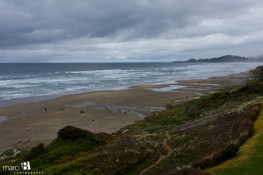 Newport wedding photography - Oregon wedding photographer - beach wedding 