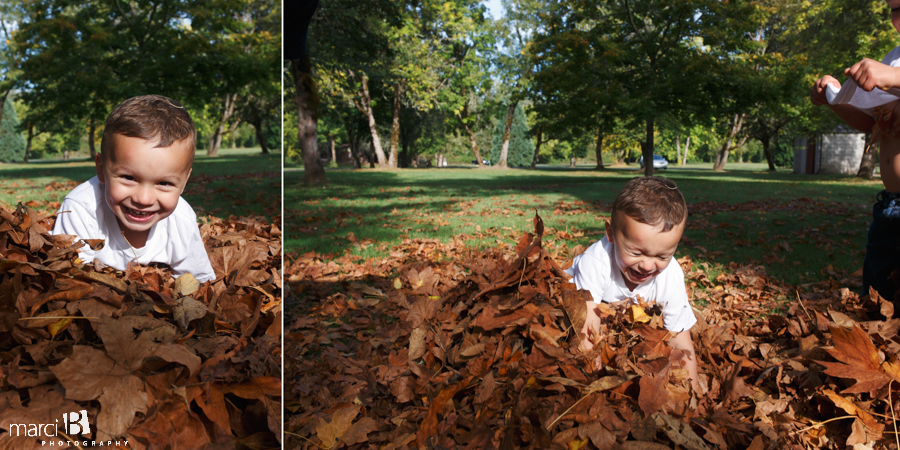 fall family photos - Corvallis photography - family photographer - photos of kids playing in leaves - boys in plaid