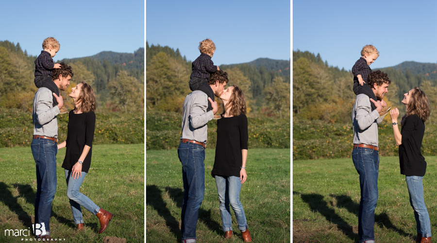 family photos - pictures on a farm - young family photos - Corvallis photographer - fall family portraits