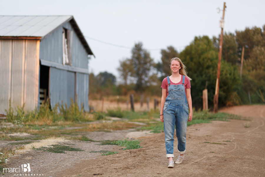 Corvallis senior portraits - senior photography - on location - portrait photographer