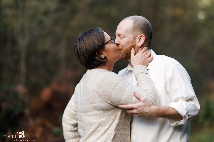 Corvallis engagement photos - Fitton Green - couple photos - engagement photographer - Corvallis photographer