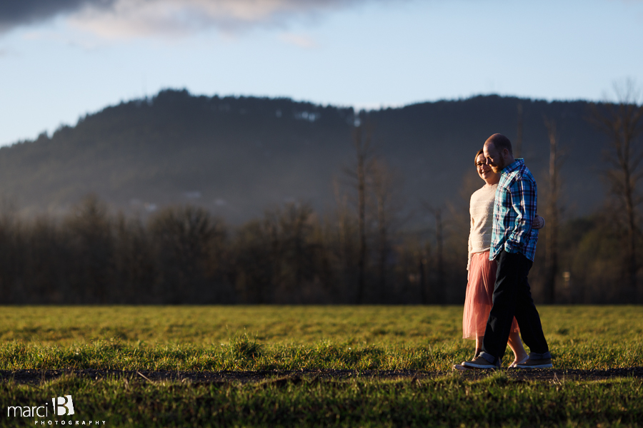 Corvallis engagement photos - Fitton Green - couple photos - engagement photographer - Corvallis photographer