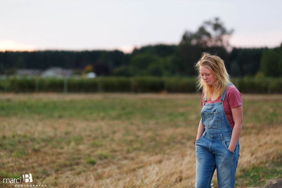 Corvallis senior portraits - senior photography - on location - portrait photographer