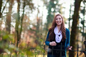 c84 horizontal11 Senior Portraits
