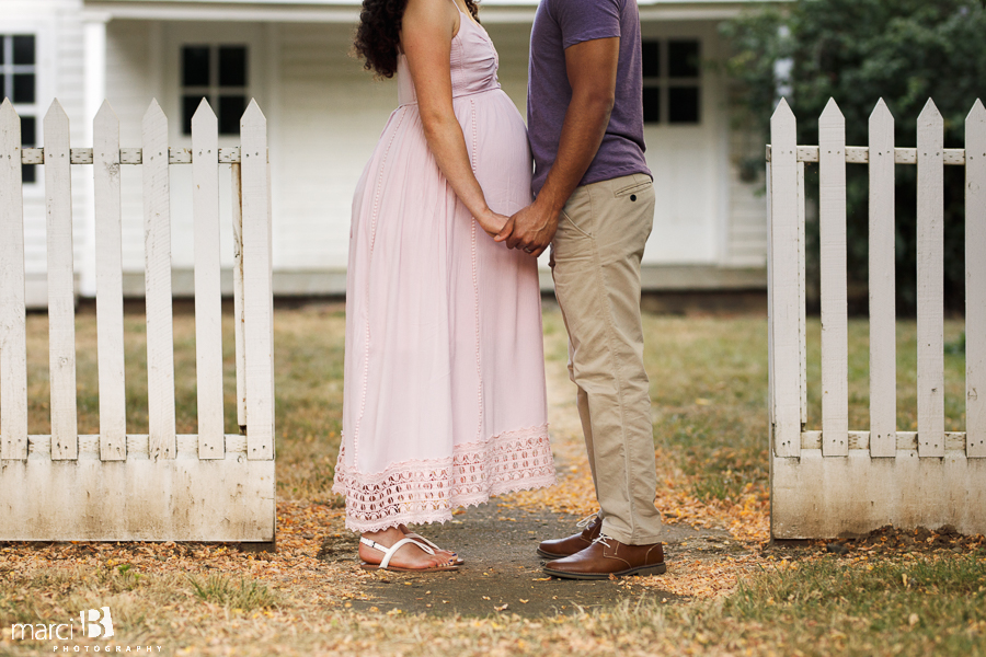 Kaite and Lou Expecting | Corvallis Maternity Photos