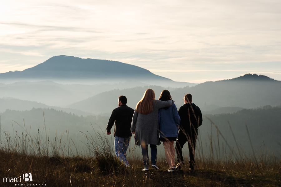 Family Photos with a View | Corvallis Photographer