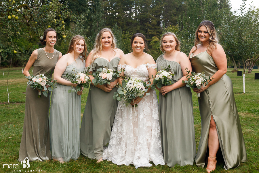 bride and bridal party photos