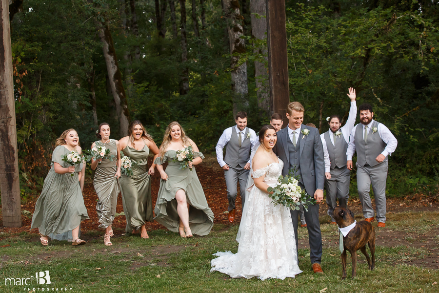 fun wedding party photos